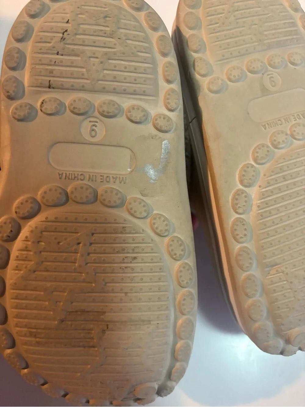 Stepping Stones comfortable beige